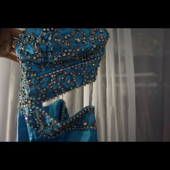 JovaniProm Dress - Picture 6 of 7